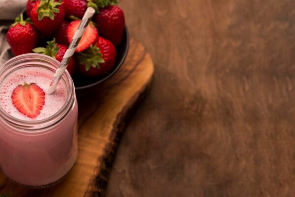 Strawberry, blueberry, banana smoothie